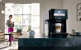How to clean the brewing unit on the Siemens EQ900 espresso machine